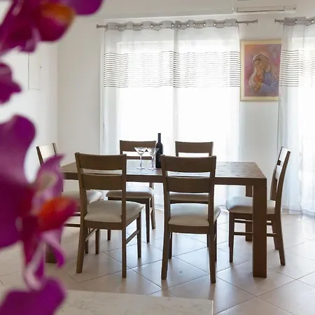 Ferienwohnung Fuer 4 Personen 2 Kinder Ca 85 Qm In Kali, Dalmatien Inseln Vor Zadar *
