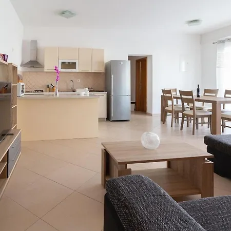 Ferienwohnung Fuer 4 Personen 2 Kinder Ca 85 Qm In Kali, Dalmatien Inseln Vor Zadar Apartmán *