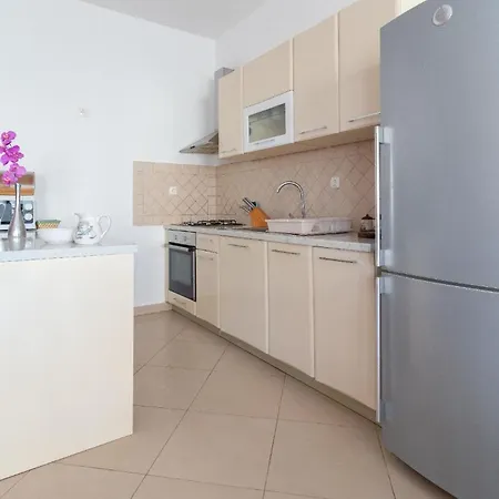 Apartmán Ferienwohnung Fuer 4 Personen 2 Kinder Ca 85 Qm In Kali, Dalmatien Inseln Vor Zadar
