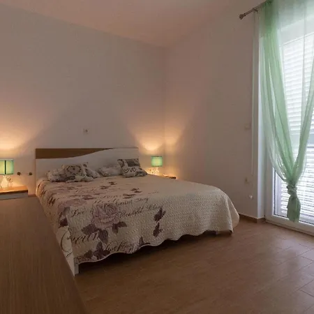 Ferienwohnung Fuer 4 Personen 2 Kinder Ca 85 Qm In Kali, Dalmatien Inseln Vor Zadar Apartmán