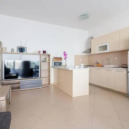 Apartmán Ferienwohnung Fuer 4 Personen 2 Kinder Ca 85 Qm In Kali, Dalmatien Inseln Vor Zadar