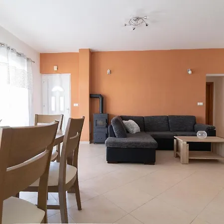 Ferienwohnung Fuer 4 Personen 2 Kinder Ca 85 Qm In Kali, Dalmatien Inseln Vor Zadar Apartmán