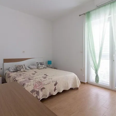 Apartmán Ferienwohnung Fuer 4 Personen 2 Kinder Ca 85 Qm In Kali, Dalmatien Inseln Vor Zadar *